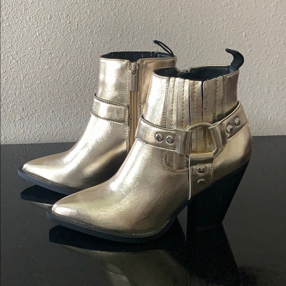 Gold Rodeo Boots - Picture 4 of 7